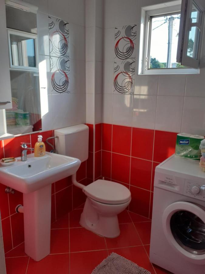 Apartment Vuk I Novak Улцинь Екстер'єр фото