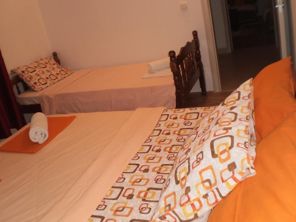 Apartment Vuk I Novak Улцинь Екстер'єр фото