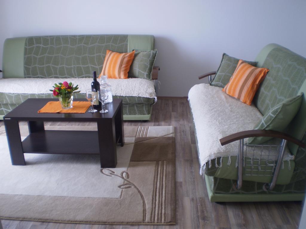 Apartment Vuk I Novak Улцинь Екстер'єр фото