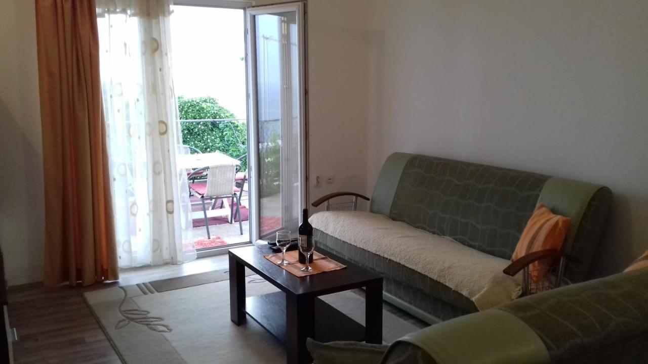 Apartment Vuk I Novak Улцинь Екстер'єр фото